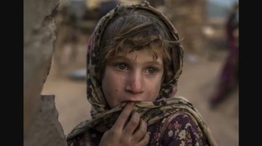 طفلة تعاني من الفقر - أرشيفية 