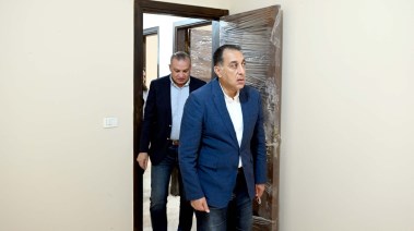 مدبولي يتفقد إسكان محدودي الدخل بالعجيزي