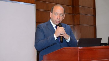 عميد كلية الطب بجامعة القاهرة قصر العيني وأستاذ أمراض المخ والأعصاب، الدكتور حسام صلاح