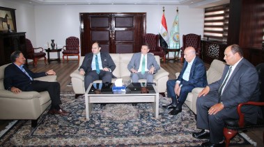 وزير الزراعة يبحث مع رئيس جهاز حماية المنافسة واتحاد الدواجن النهوض بالقطاع وزيادة الإنتاج والمعروض