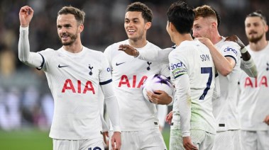 تشكيلة مباراة توتنهام ضد مانشستر يونايتد 