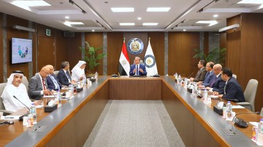 لقاء وزير البترول ووفد مجموعة موانئ أبوظبى