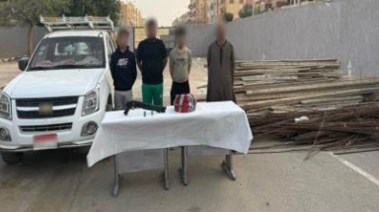 المتهمون بسرقة سيارات
