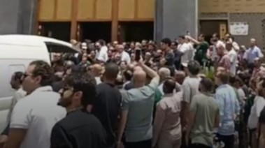 لحظة خروج جثمان أحمد الدجوي من مسجد الدجوي
