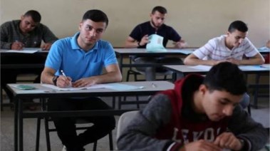 طلاب أثناء الامتحان - أرشيفية