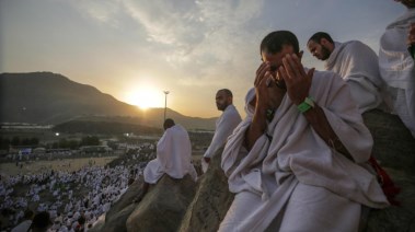 حجاج بيت الله الحرام