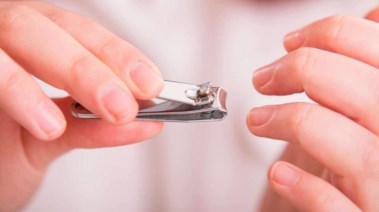 قص الأظافر في العشر من ذي الحجة