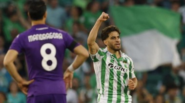 ريال بيتيس من مباراة فيورنتينا
