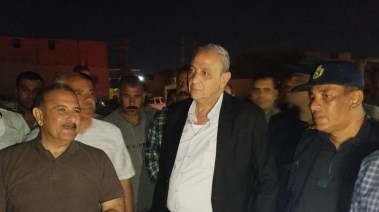 محافظ الغريية يتفقد حريق شونة كتان 
