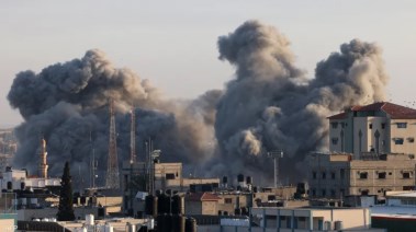 قوات الاحتلال تشن غارات عنيفة على غزة