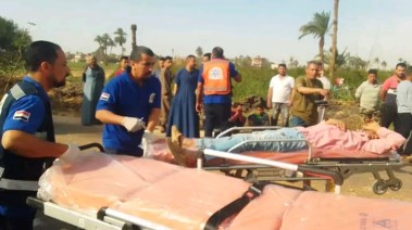 انقلاب سيارة بأسيوط يسفر عن وفاة وإصابة 34 طفلا