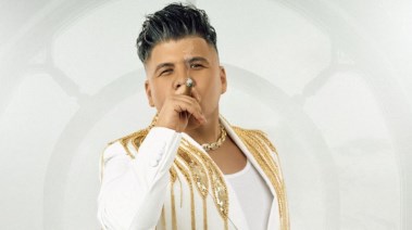 مؤدي المهرجانات عمر كمال