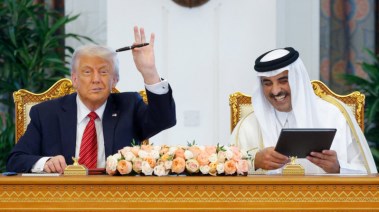 ترامب وتميم خلال توقيع مجموعة من الإتفاقات