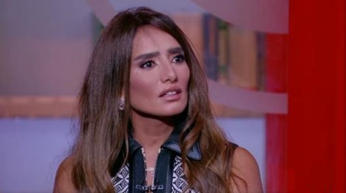 الفنانة زينة الفنانة زينة