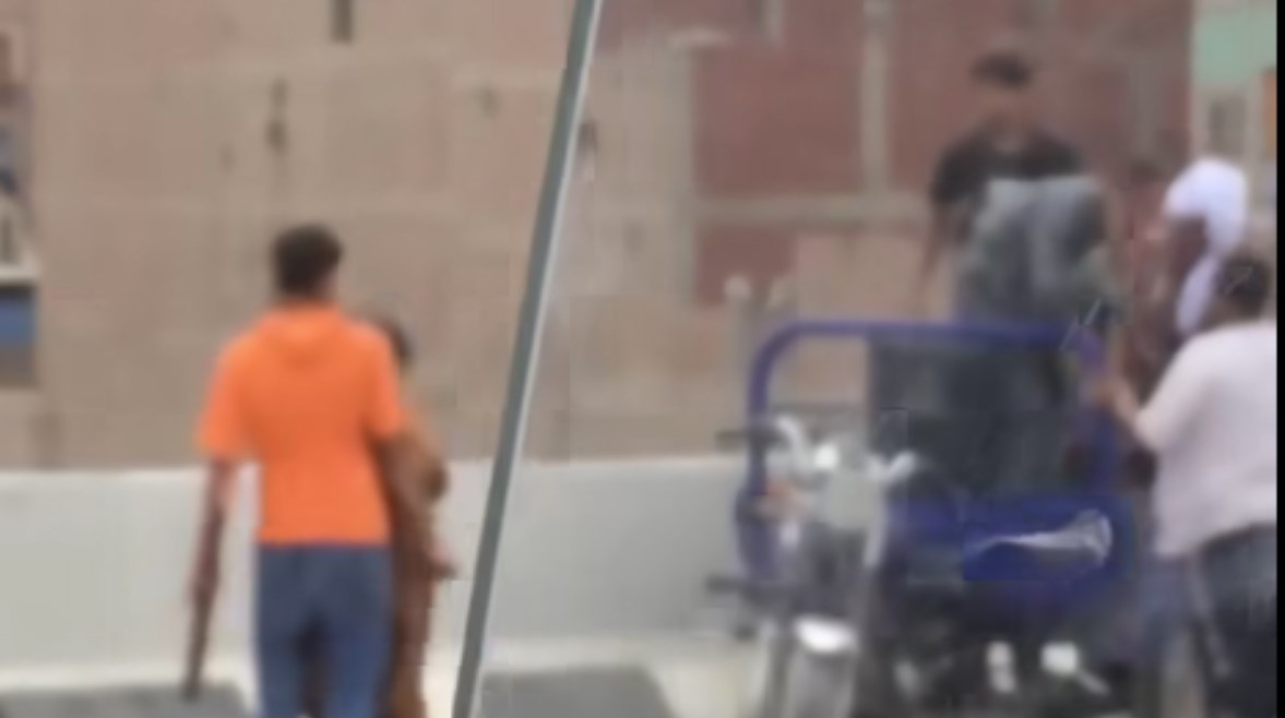 جانب من الفيديو المتداول جانب من الفيديو المتداول