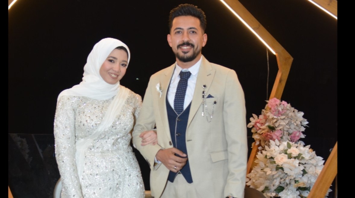 العروسان العروسان