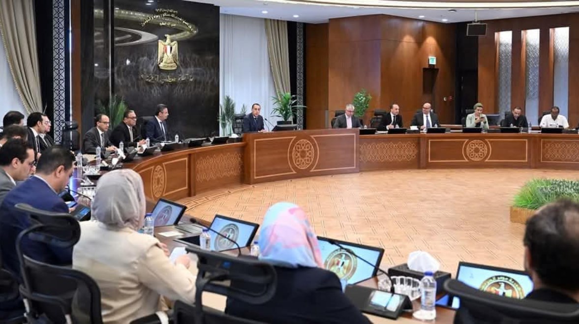 جانب من اجتماع رئيس الوزراء الدكتور مصطفي مدبولي جانب من اجتماع رئيس الوزراء الدكتور مصطفي مدبولي