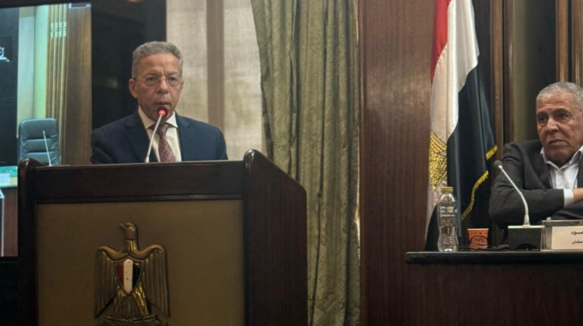 نقيب الأطباء الدكتور أسامة عبد الحي في اجتماع لجنة الإسكان نقيب الأطباء الدكتور أسامة عبد الحي في اجتماع لجنة الإسكان