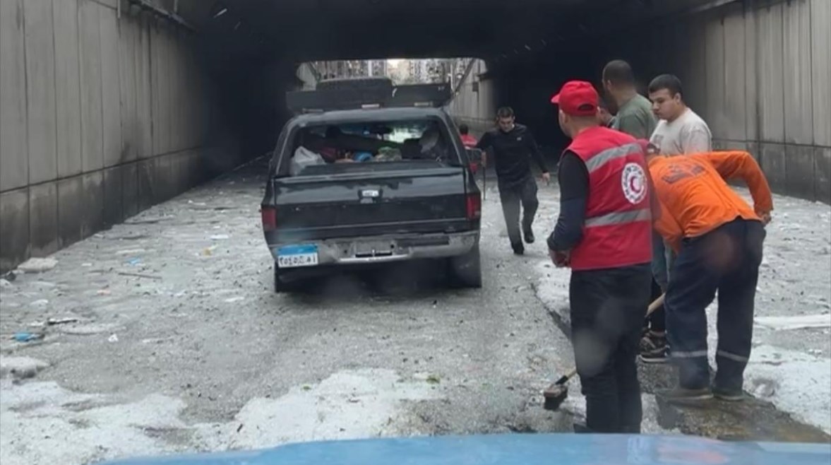 جانب من دور فريق الانقاذ جانب من دور فريق الانقاذ