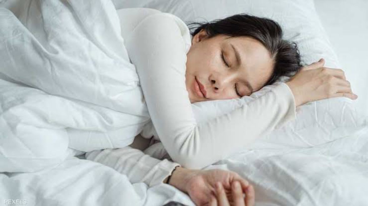 هرمون السكون.. 7 خطوات لنوم عميق تبدأ من مطبخك