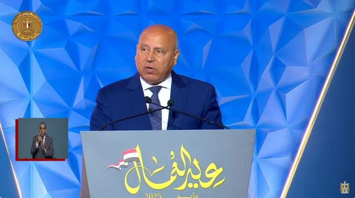 الفريق كامل الوزير نائب رئيس مجلس الوزراء للتنمية الصناعية وزير الصناعة والنقل الفريق كامل الوزير نائب رئيس مجلس الوزراء للتنمية الصناعية وزير الصناعة والنقل