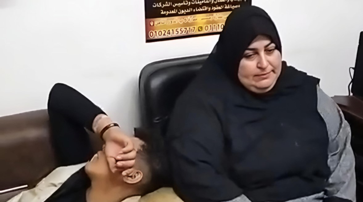 السيدة ونجلها ضحية الاعتداء السيدة ونجلها ضحية الاعتداء