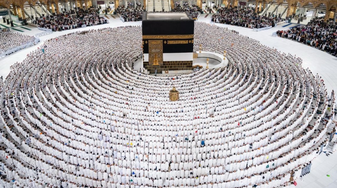 الكعبة الكعبة