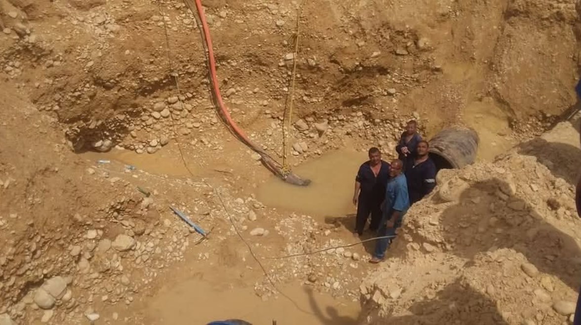 إصلاح خط مياه الكريمات إصلاح خط مياه الكريمات