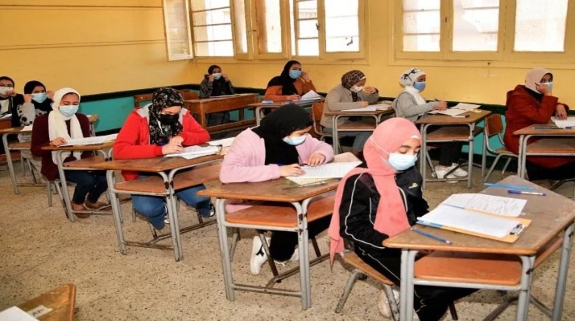طلاب أثناء الامتحان - أرشيفية طلاب أثناء الامتحان - أرشيفية