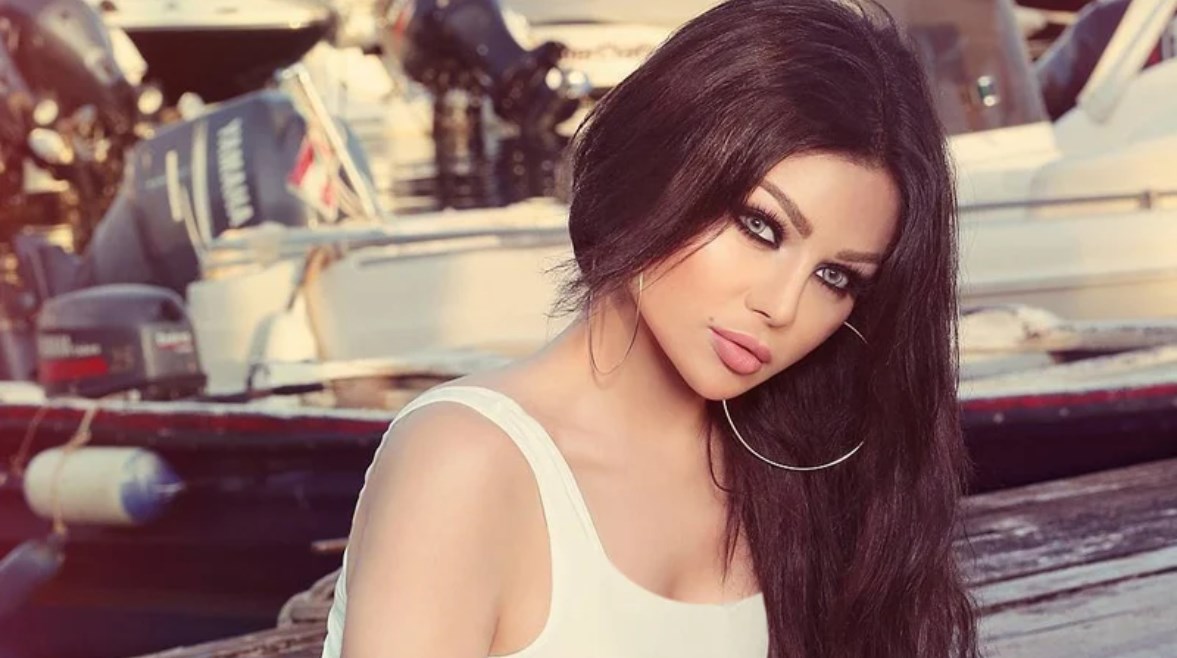 الفنانة هيفاء وهبي الفنانة هيفاء وهبي