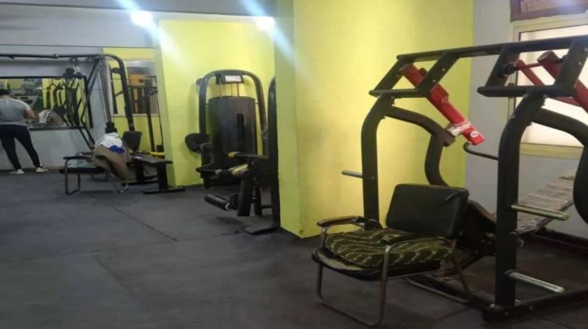 القصة الكاملة لغلق صالة جيم بالإسكندرية.. ماذا قال الجيران؟