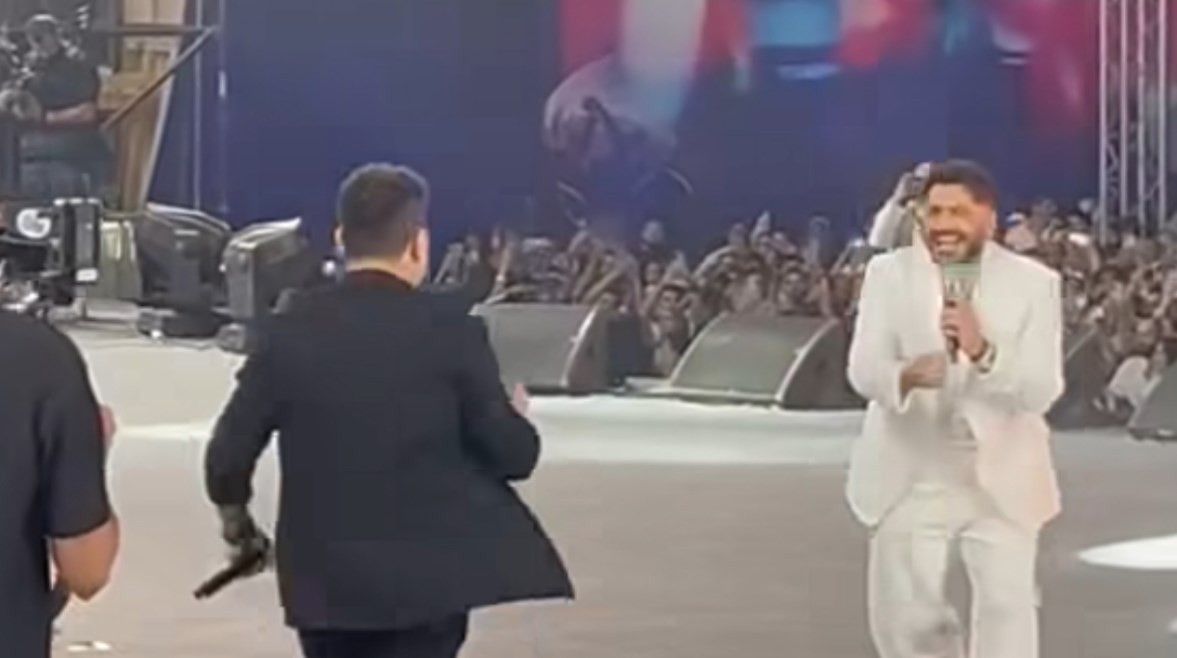 الفنان تامر حسني الفنان تامر حسني