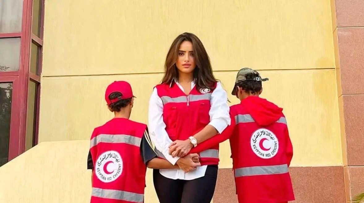 زينة وأولادها زينة وأولادها