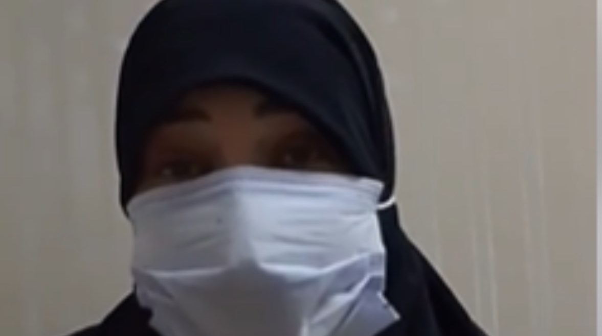 والدة الطفلة المجني عليها والدة الطفلة المجني عليها