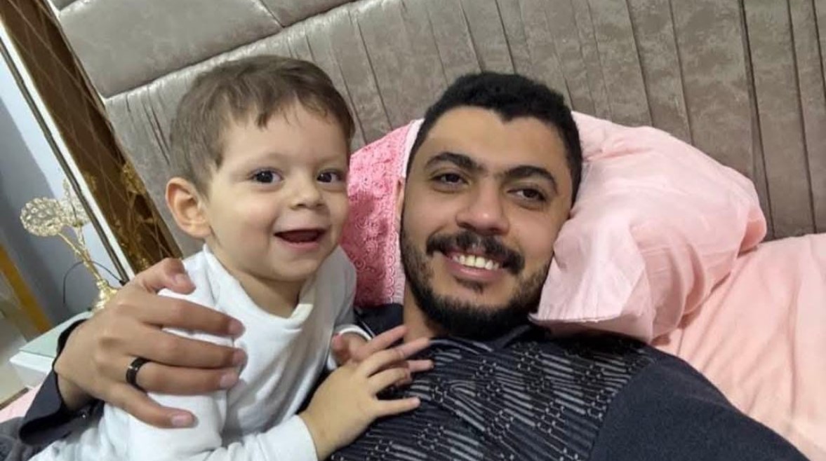 المهندس عمر رفقة طفله ضحية انفجار خط الغاز باكتوبر المهندس عمر رفقة طفله ضحية انفجار خط الغاز باكتوبر