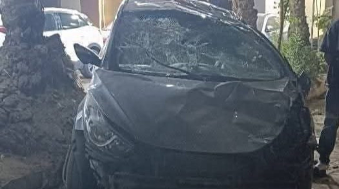 آثار حادث التصادم بين سيارة ملاكي ودراجة نارية بالحوامدية آثار حادث التصادم بين سيارة ملاكي ودراجة نارية بالحوامدية