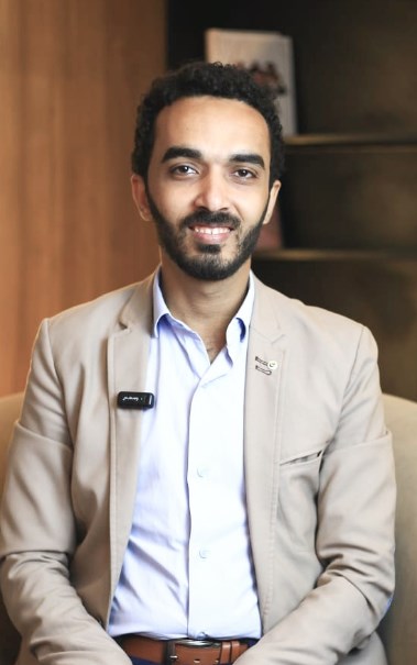 الكاتب الصحفي حسن راشد الكاتب الصحفي حسن راشد