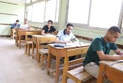 طلاب الصف الثالث الثانوي