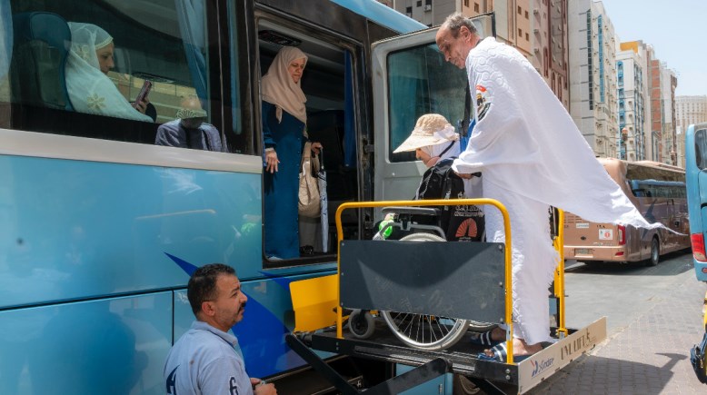 عائلة عباس شعبان ضمن حج الجمعيات