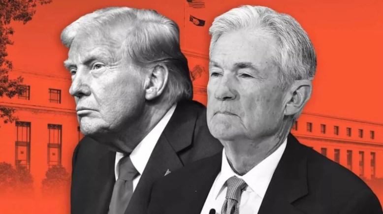 الرئيس الأمريكي دونالد ترامب ورئيس مجلس الاحتياطي الفيدرالي جيروم باول
