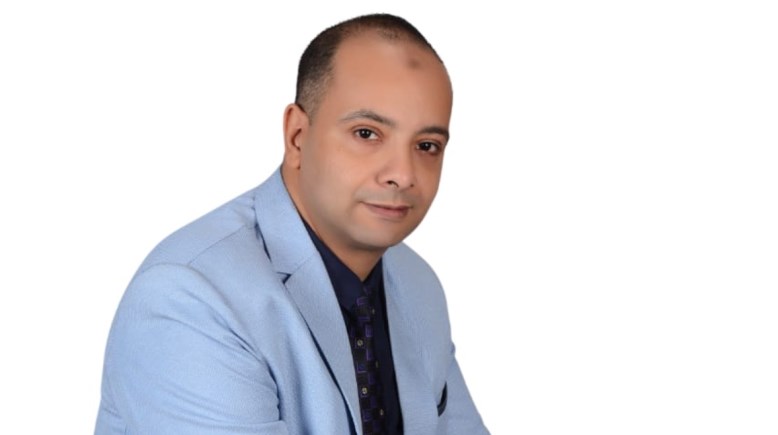 عمرو حسين