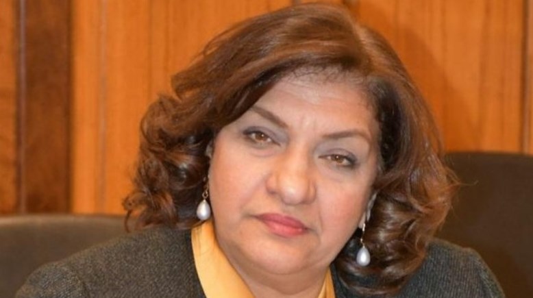 النائبة إيفلين متى