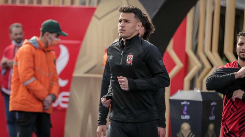 لاعب الأهلي السابق محمد نصير 