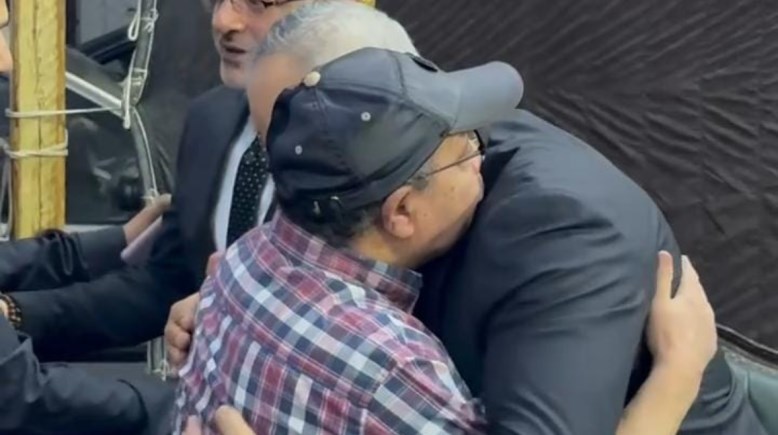 أحمد آدم في عزاء والد تامر عبد المنعم