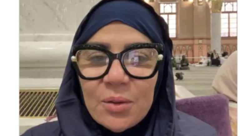 مفيدة شيحة من داخل بيت الله الحرام 