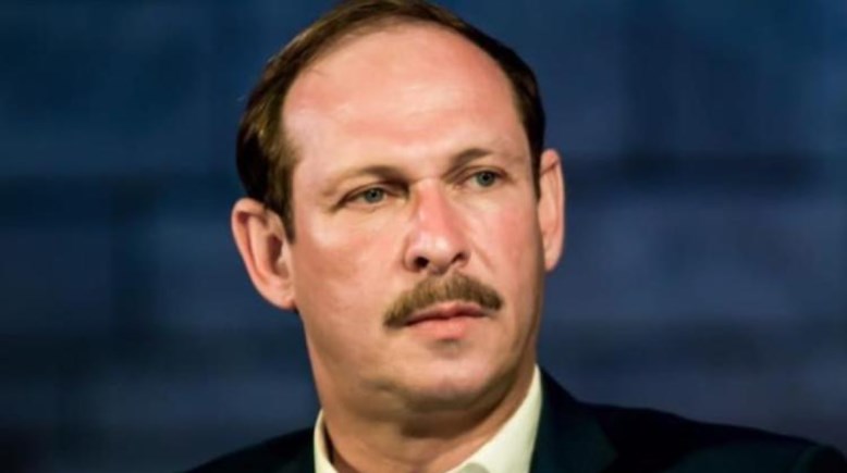 أيمن الشيوي