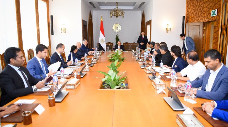 لقاء وزير الخارجية بالوفد الهندي