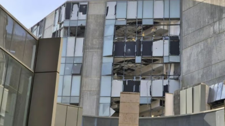 الأضرار في مستشفى سوروكا نتيجة الصاروخ الإيراني الأضرار في مستشفى سوروكا نتيجة الصاروخ الإيراني