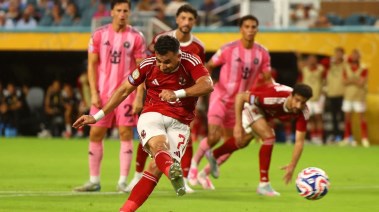 لحظة تنفيذ تريزيجيه لركلة الجزاء ضد إنتر ميامي 