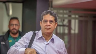 أيمن الرمادي 